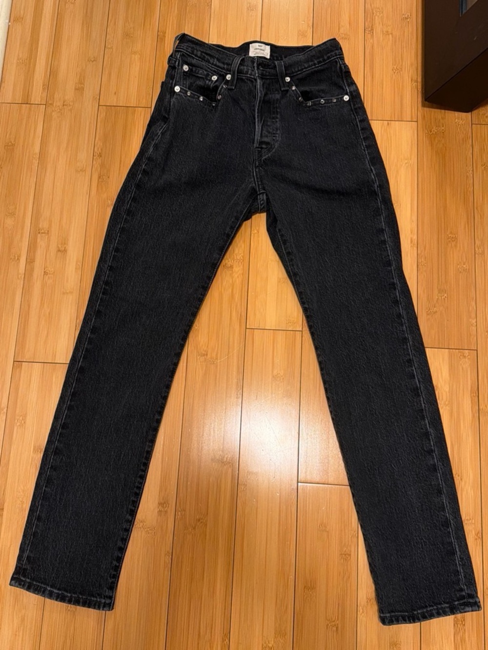 Straight Leg Black Levi’s